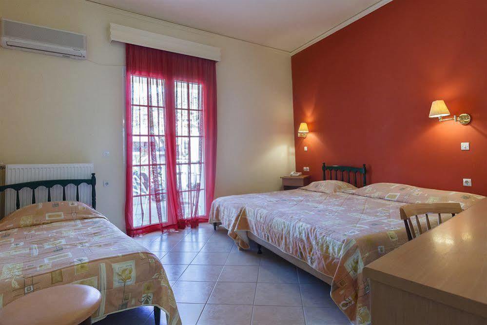 טולון Epidavria Hotel מראה חיצוני תמונה